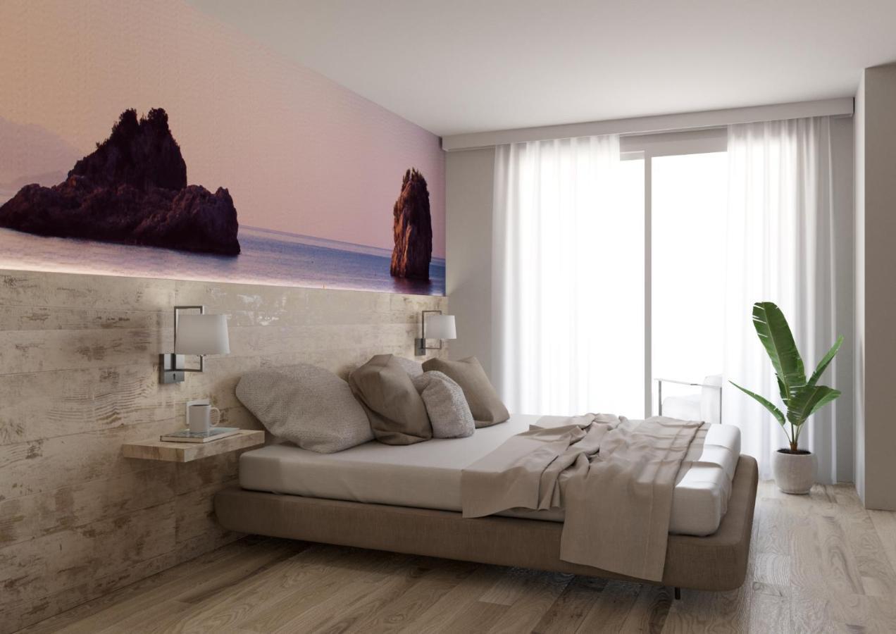 Hotel Ambassador Бибионе Екстериор снимка